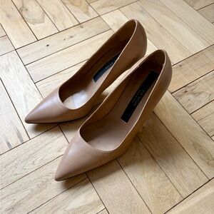 Via Spiga Pointed Toe Tan Leather Pumps